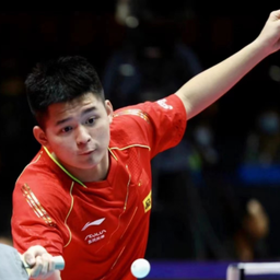 表现吸引了 表现吸引了