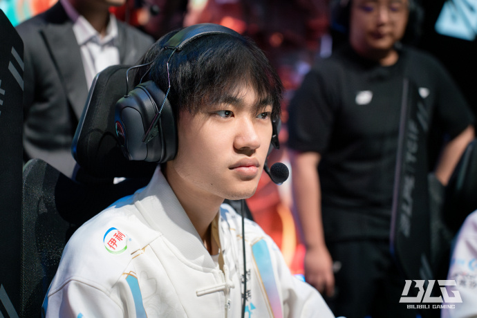 吸引关注 吸引关注